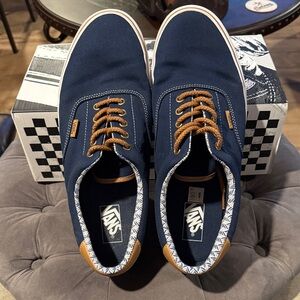 Vans Men's Blue and Tan Sneakers
